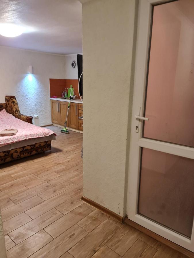 Студіо На Кoновальця Lviv Exterior photo